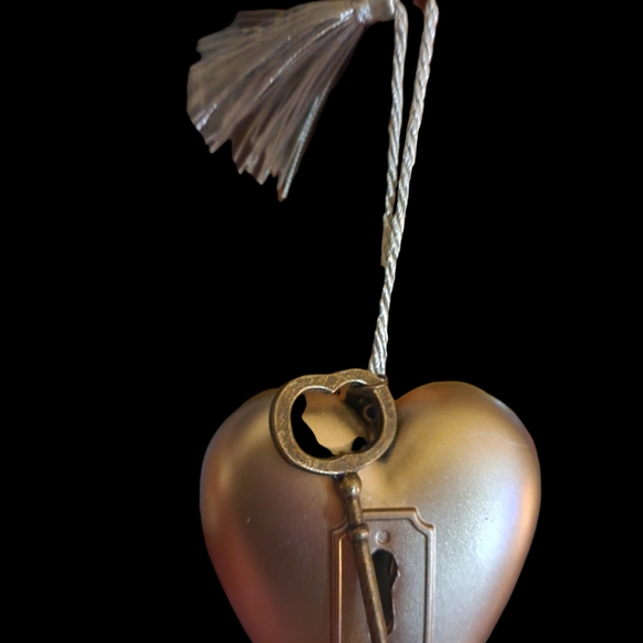 ART HEARTS - LOYAL & LOVED PAW PRINT - Picture 4 of 4